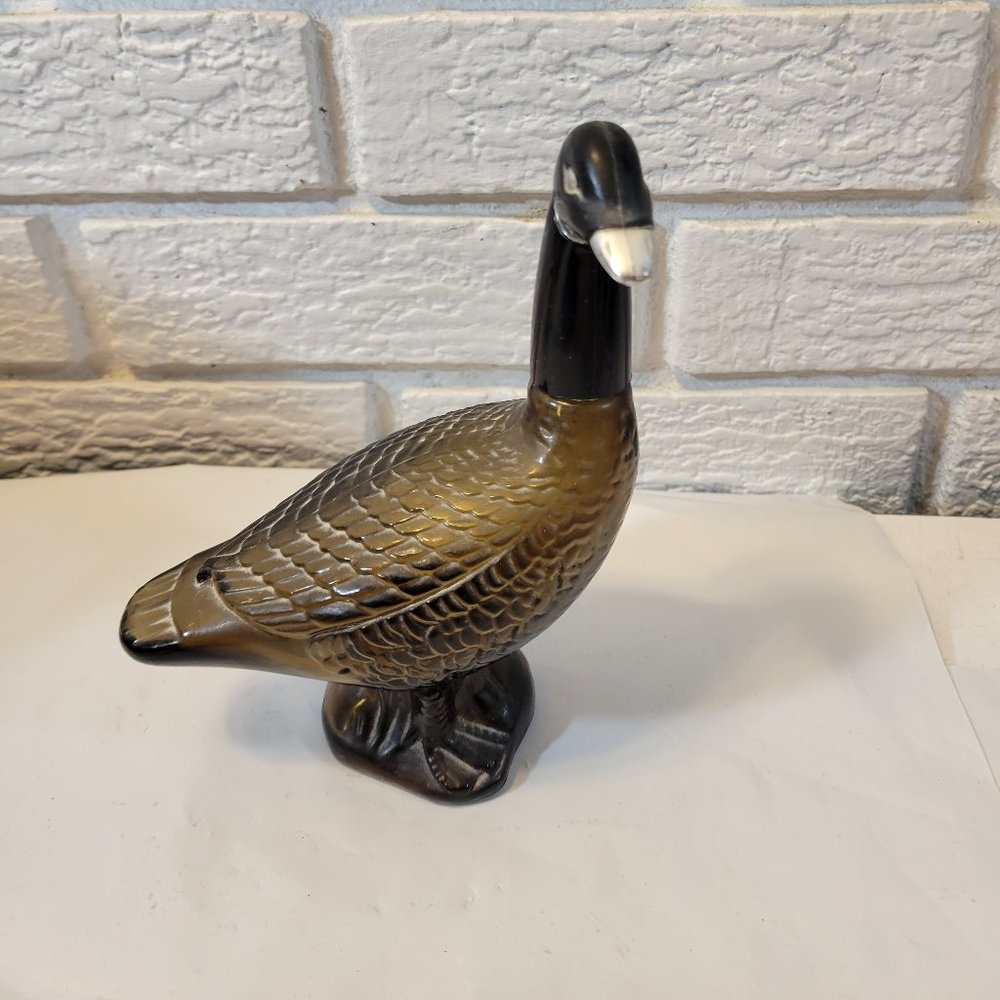 Vintage  Avon  Canadian Goose Decanter -- #836